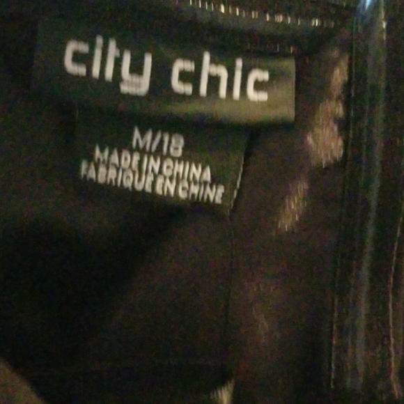 City Chic Romantic Drape Maxi

Dress - Picture 3 of 8